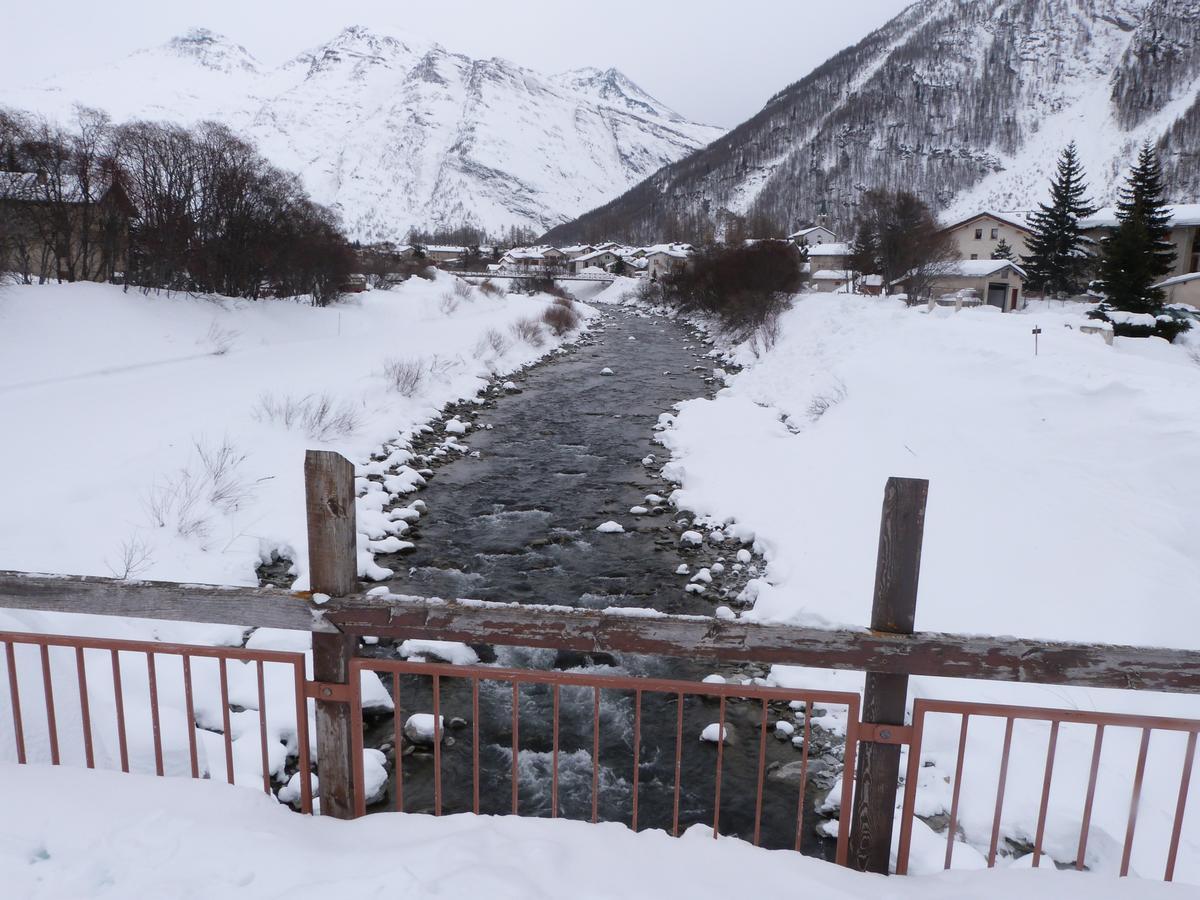 Hotel La Vanoise Бессан Экстерьер фото